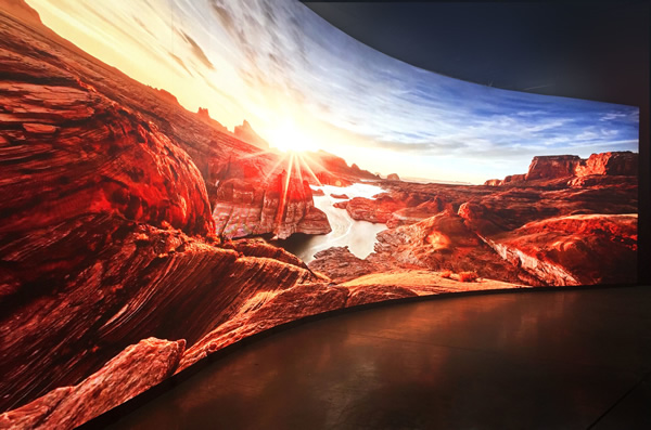 curved-led-display.jpg