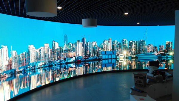 LED curved screen.jpg
